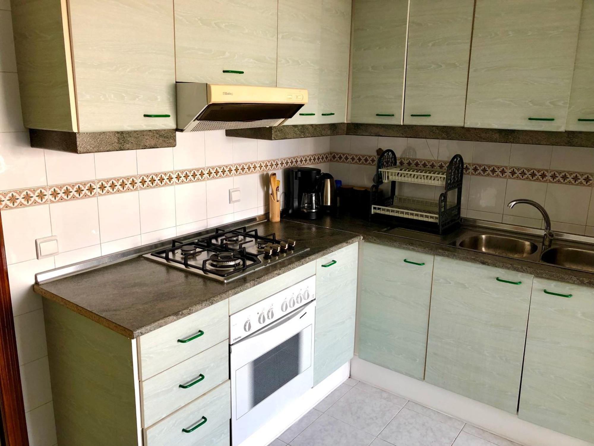 Appartement A Malabata En Face Centre Commercial Megarama & La Gare De Tgv M2 탕헤르 외부 사진
