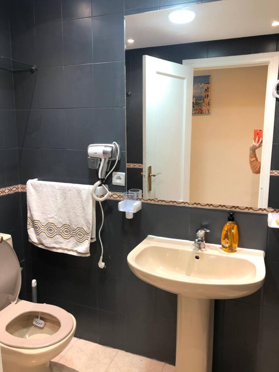 Appartement A Malabata En Face Centre Commercial Megarama & La Gare De Tgv M2 탕헤르 외부 사진