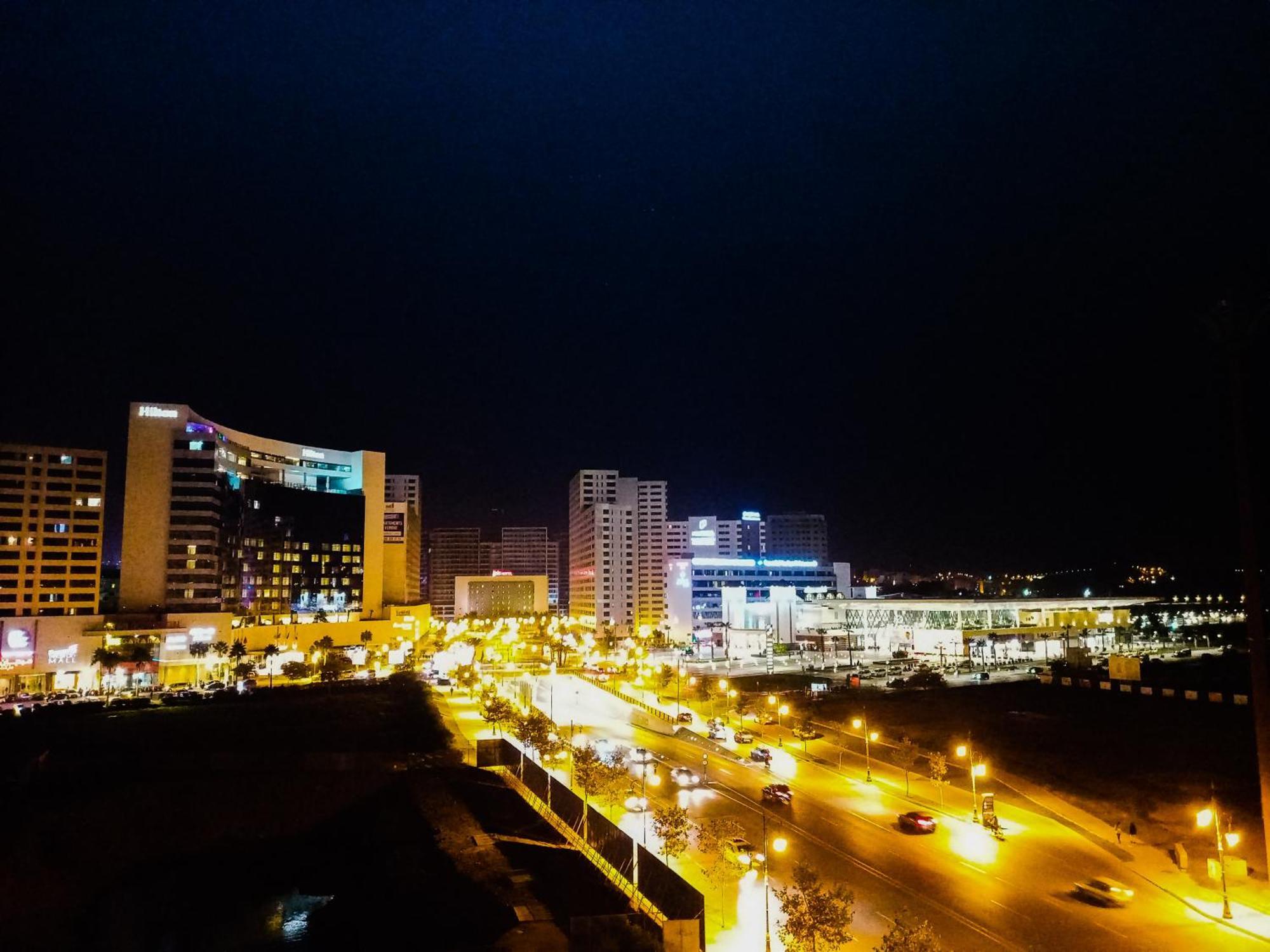 Appartement A Malabata En Face Centre Commercial Megarama & La Gare De Tgv M2 탕헤르 외부 사진